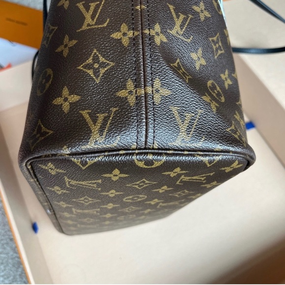 LV Neverfull MM- World Tour - Picture 5 of 9